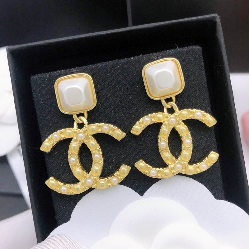 Chanel Earring 03yxs686